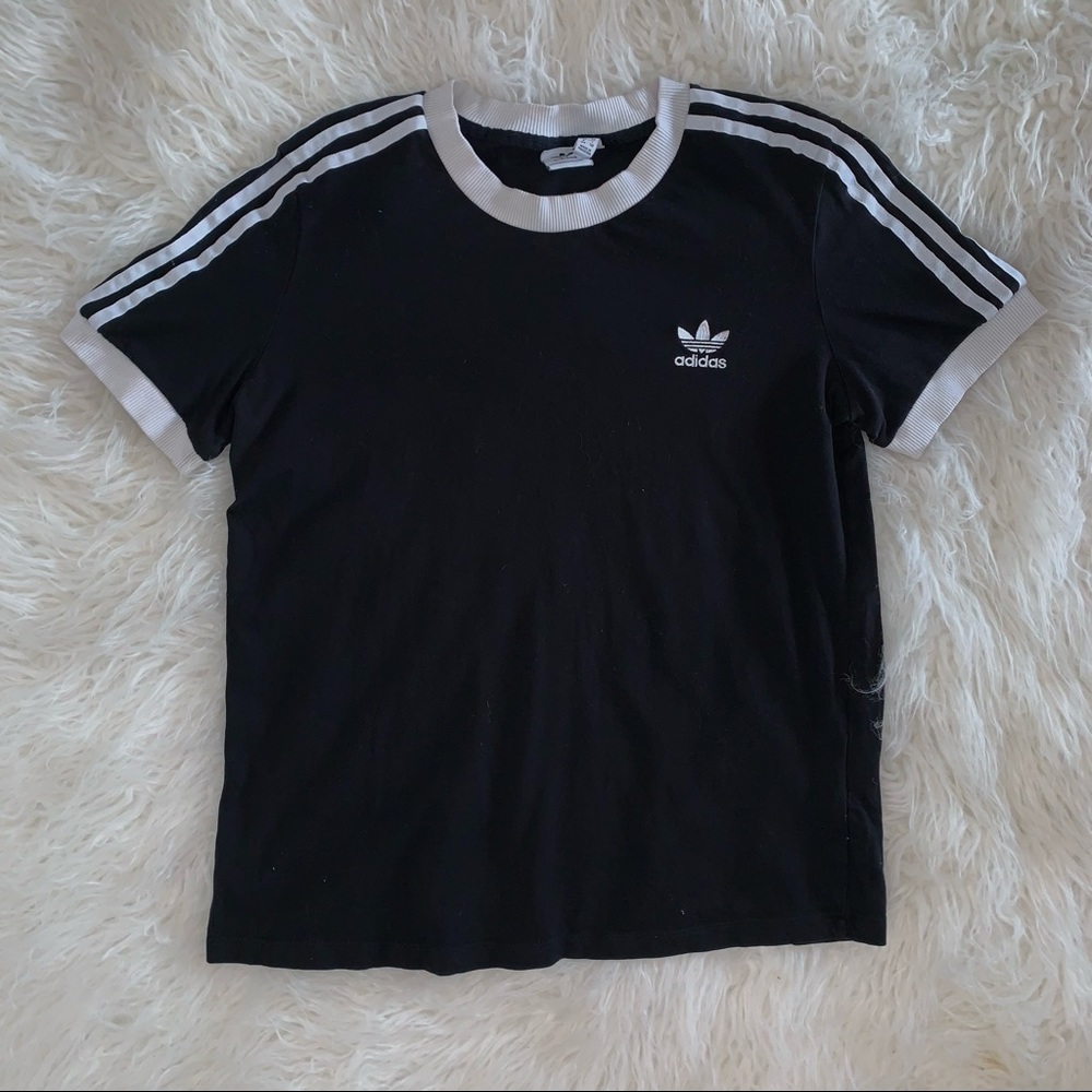 Black and white vintage adidas t shirt